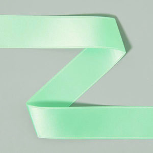 Cinta de raso verde clarito 25mm