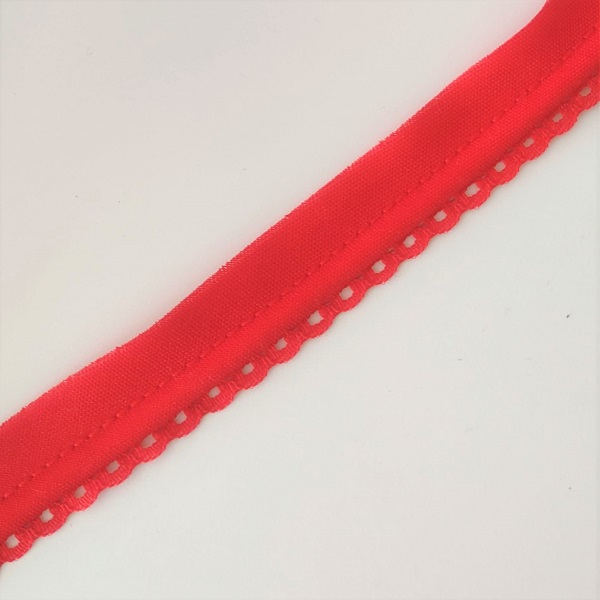cinta remate rojo con puntilla